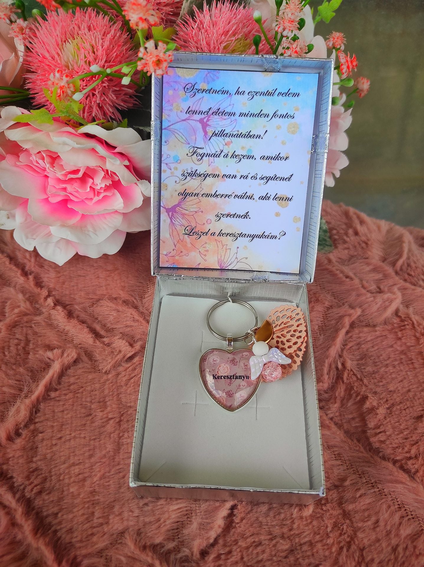 Szív alakú keresztanya felkérő kulcstartó